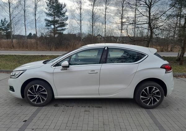 Citroen DS4 cena 43900 przebieg: 158000, rok produkcji 2017 z Chrzanów małe 781